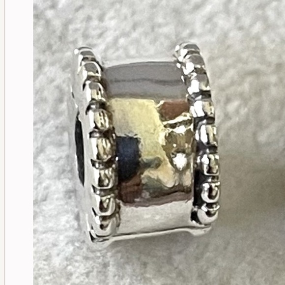 Pandora Clip - Picture 1 of 4